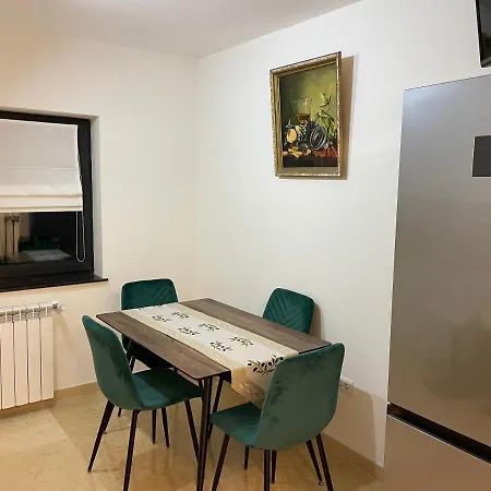 Scandinavia Mountain View Apartment Piatra Neamt Exterior photo